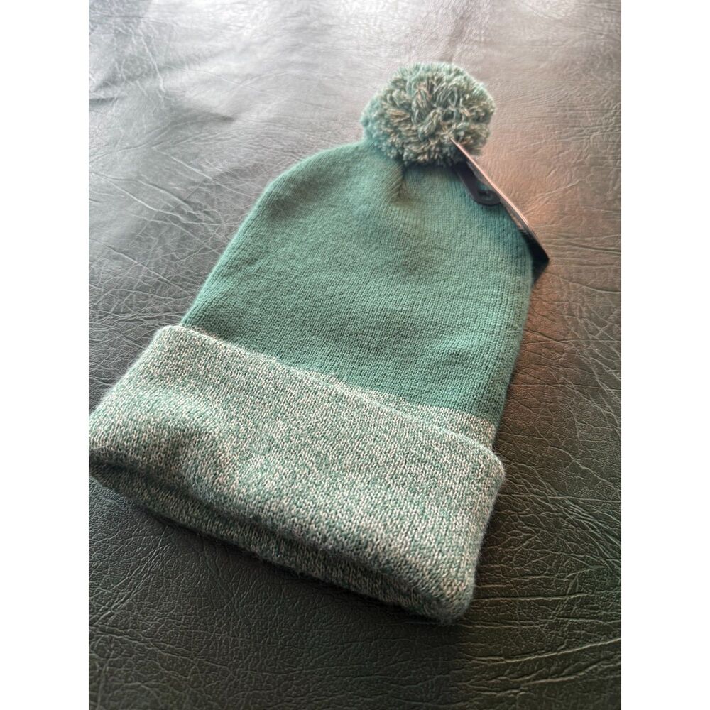 Carhartt Knit Pom-Pom Cuffed Beanie/ Brand New with tags